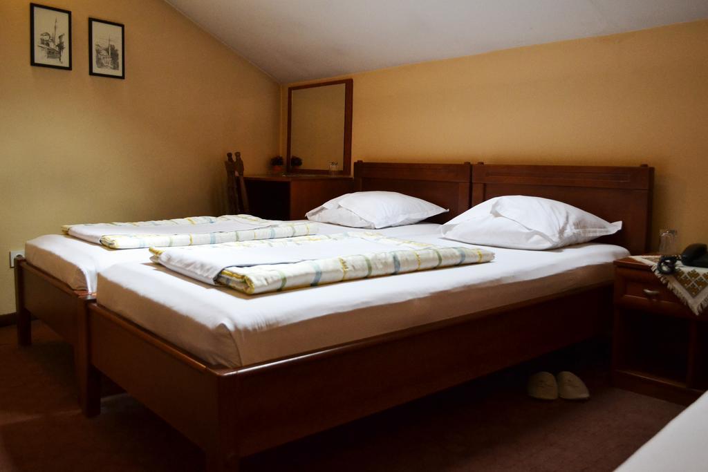 Ada Hotel Szarajevó Kültér fotó